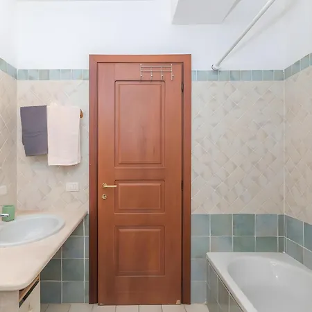 Дом отдыха Residenza Le Giare Ла-Маддалена